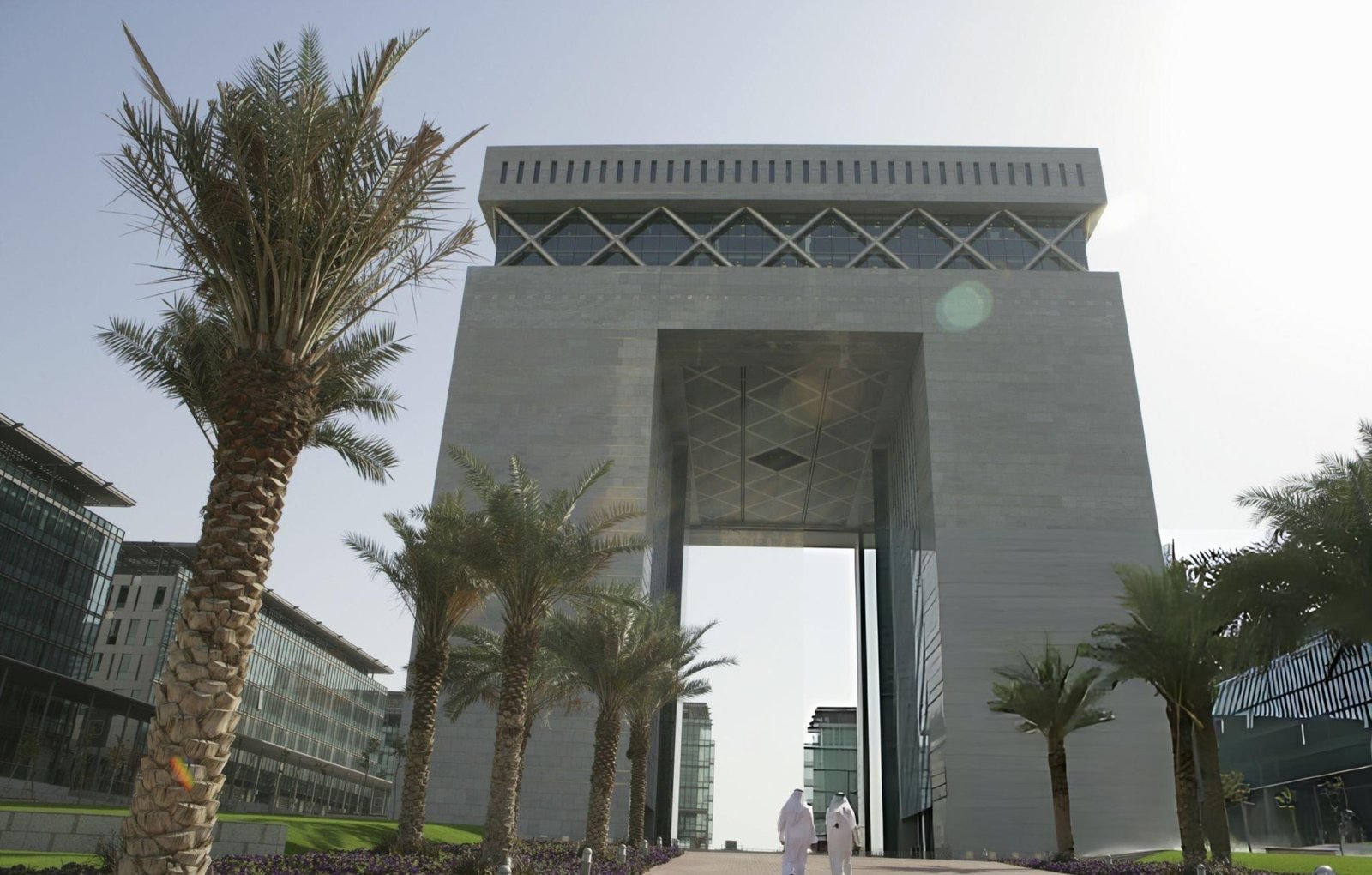 مطرقة وميزان العدالة